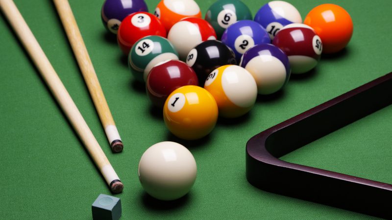How to Choose Your Pool Table Accessories