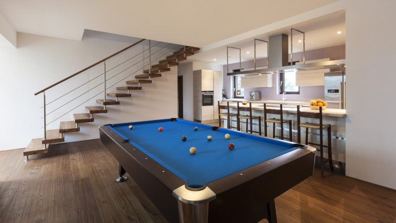 4 Tips for Choosing Quality Billiard Accessories